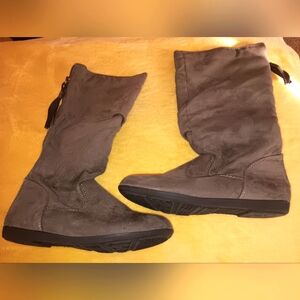 Girls size 2, Kohls knee high boots